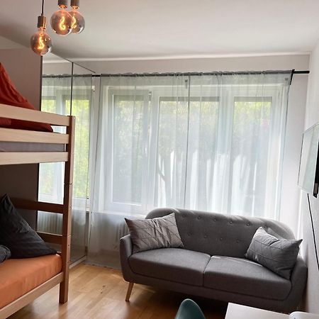 Gemuetliche Privatzimmer Mit Geteiltem Bad, Kueche Und Garten Monachium Zewnętrze zdjęcie