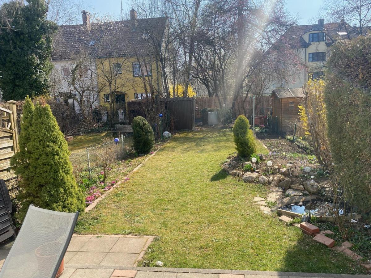 Gemuetliche Privatzimmer Mit Geteiltem Bad, Kueche Und Garten Monachium Zewnętrze zdjęcie